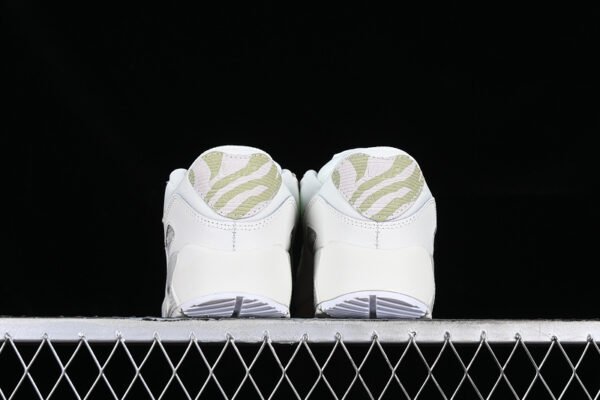 Women size/Rozmiar damski: 36-40, NK Code: CV8824-100 - Image 4