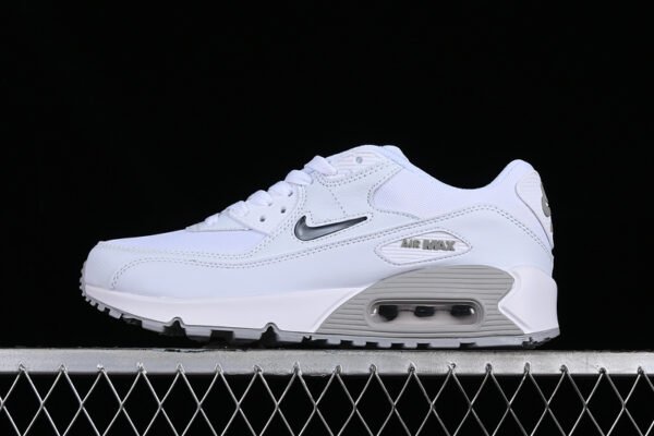 Unisex size: 36-45, NK Code: FN8005-100