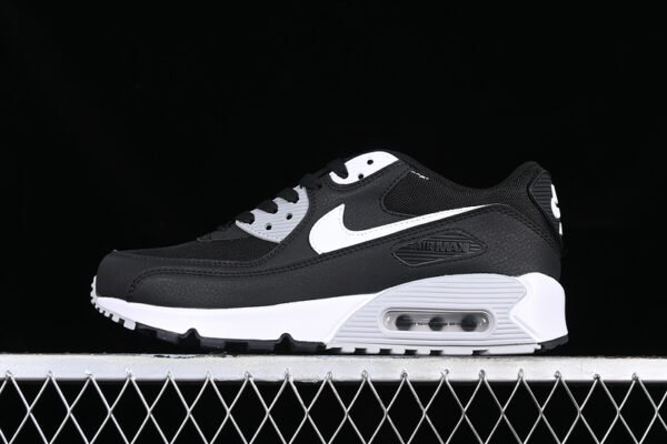 Unisex size: 36-45, NK Code: 616730-012
